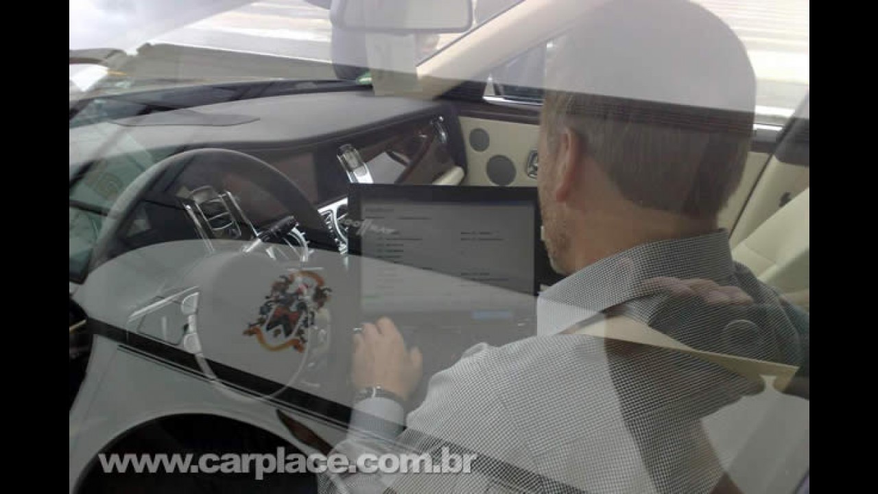 Rolls Royce Ghost 2010 - Versão final de produção é flagrada sem disfarces