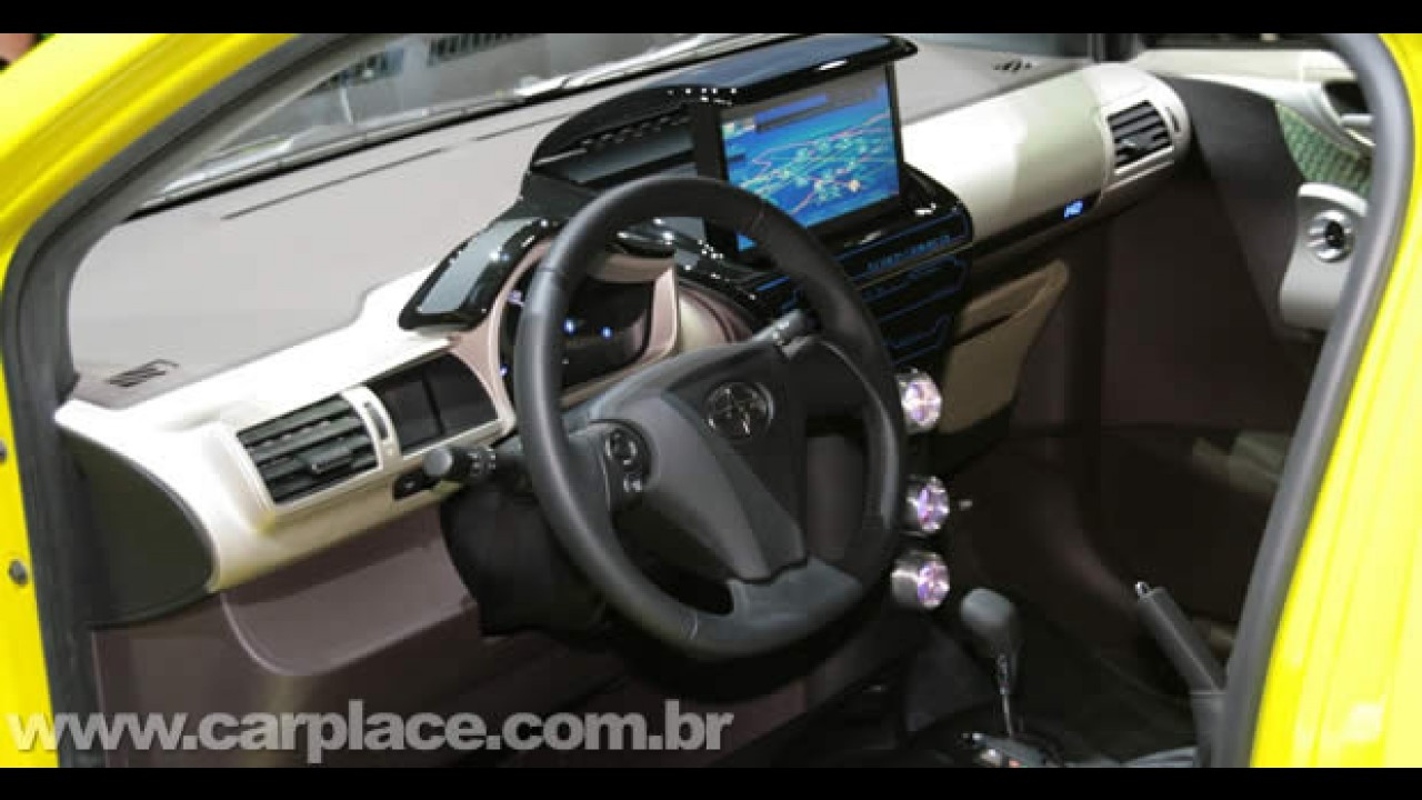 Scion iQ Concept 2009 - Ultra-compacto da Toyota é apresentado "tunado" em Nova York