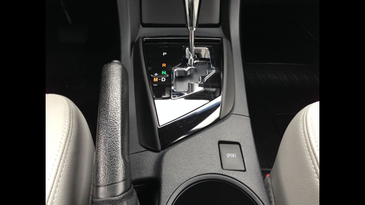 Teste CARPLACE: revisto e ampliado, novo Corolla XEi anda mais e bebe menos