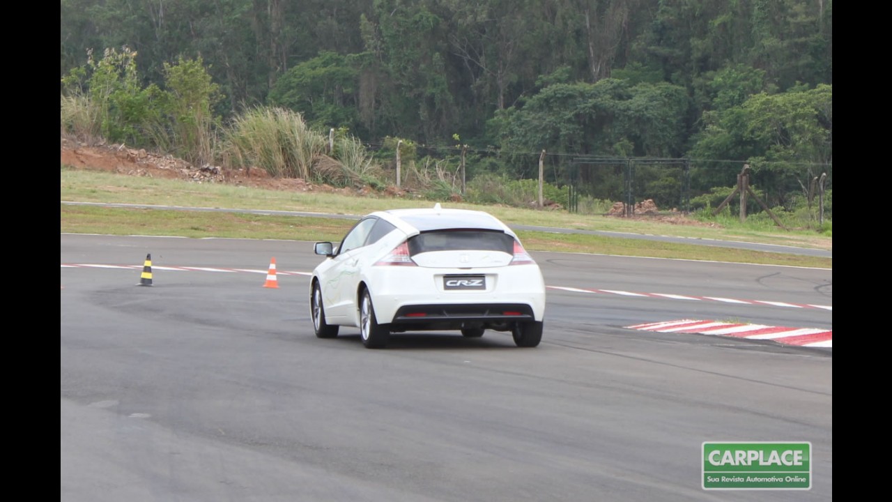 Na pista: Dirigimos o esportivo híbrido Honda CR-Z, eleito o "Carro do Ano" no Japão