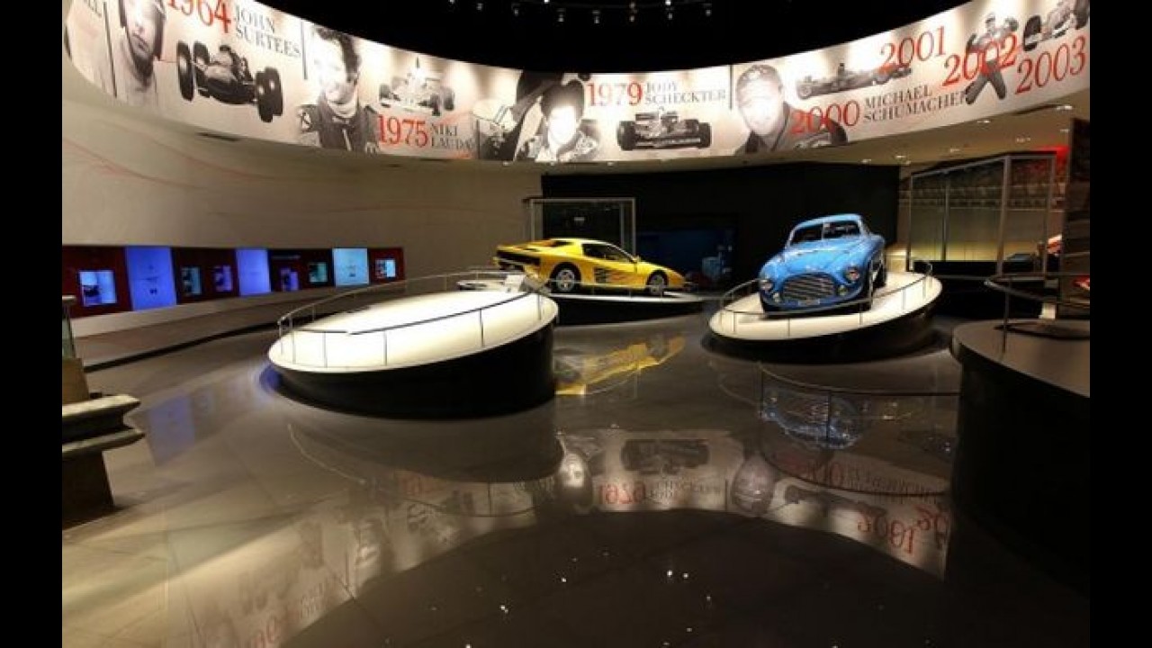 Ferrari World: Parque da Ferrari é inaugurado em Abu Dhabi - Veja fotos