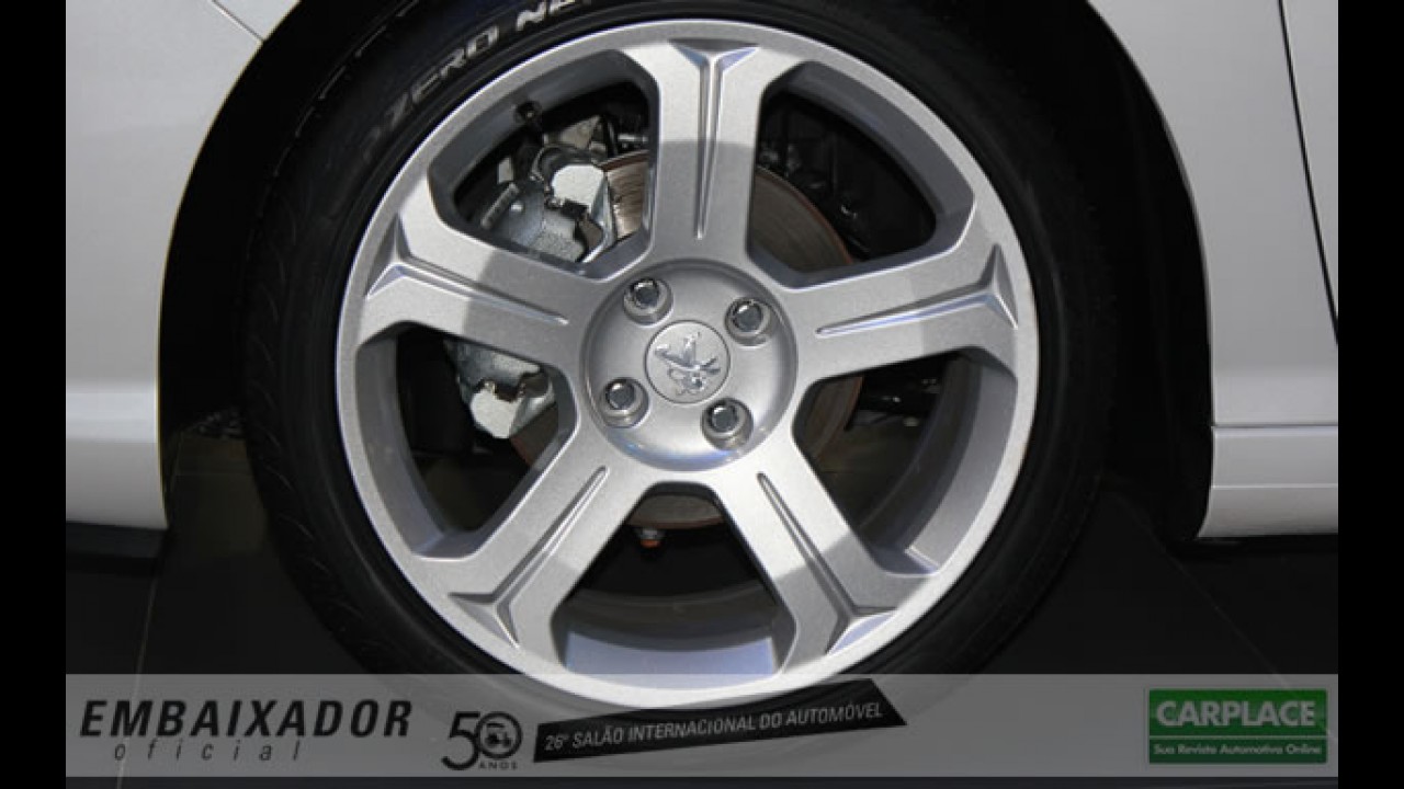 Salão do Automóvel: Peugeot apresenta oficialmente o novo sedan 408