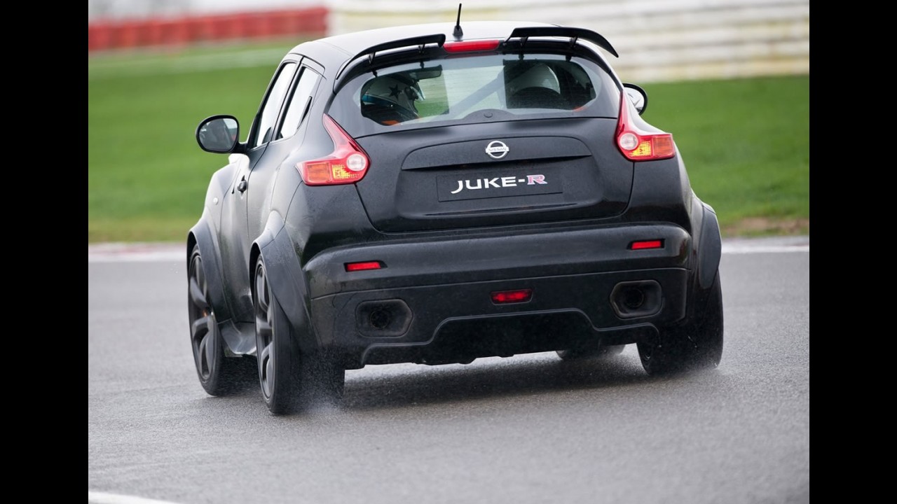 Nissan divulga mais fotos do Juke-R Concept 2011