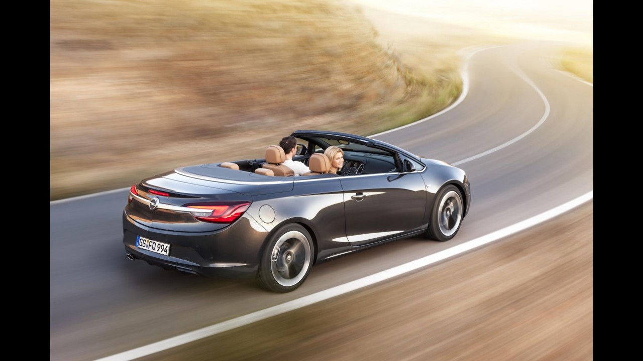Opel inicia produção do conversível Cascada na Polônia