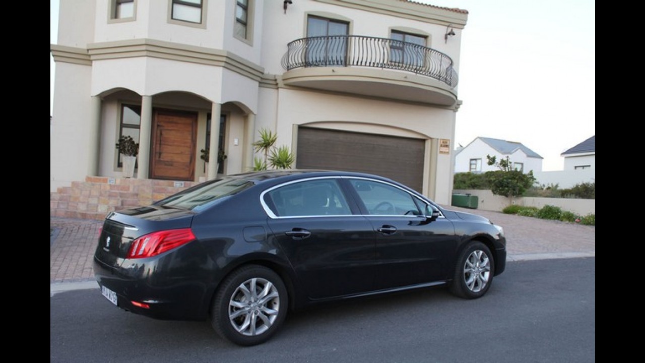 Peugeot 508 é lançado oficialmente no Brasil por R$ 119.900 - Sedã tem motor 1.6 Turbo