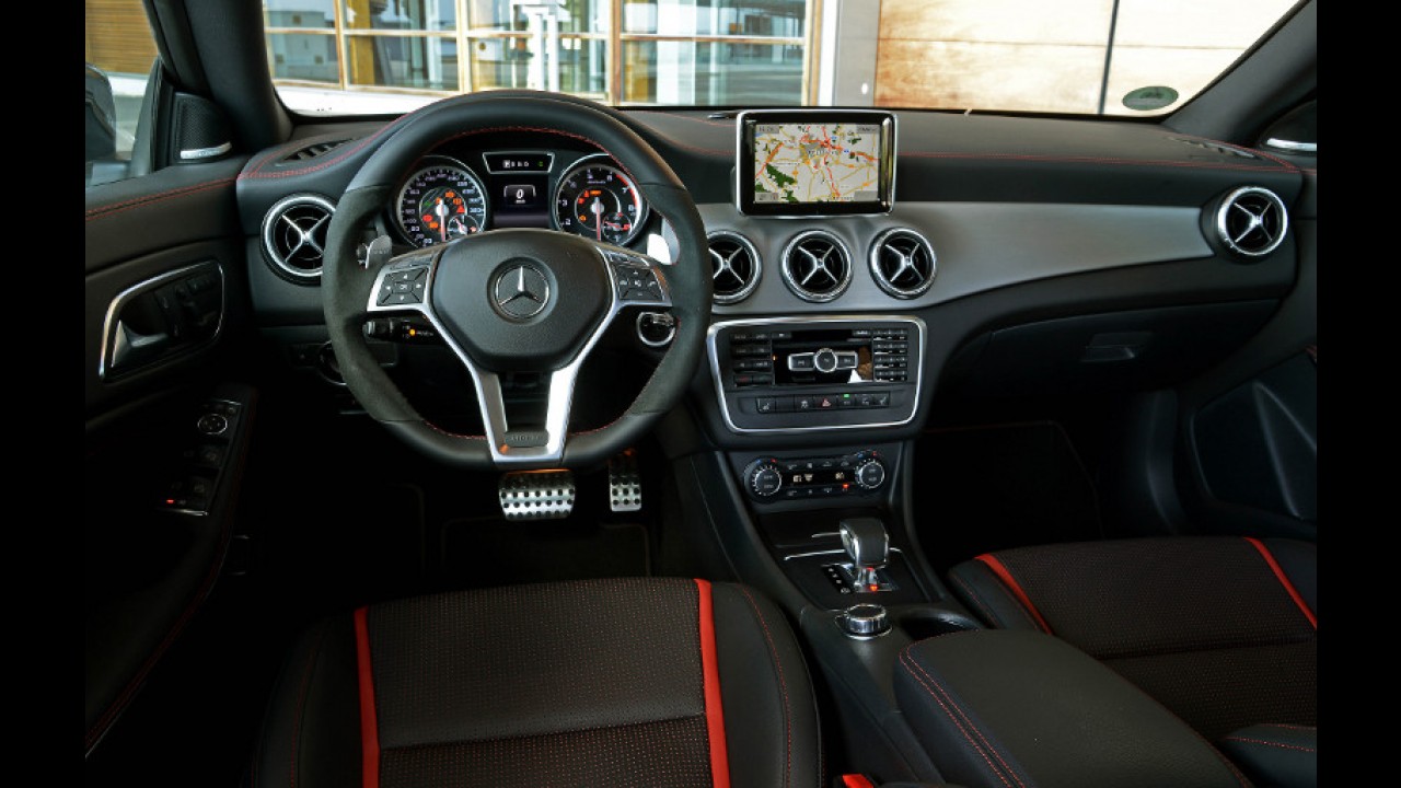 Volta rápida: A 45 AMG e CLA 45 AMG abordam desempenho de maneiras distintas