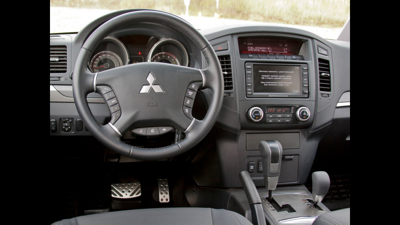 Mitsubishi adia nova geração do Pajero Full para 2015