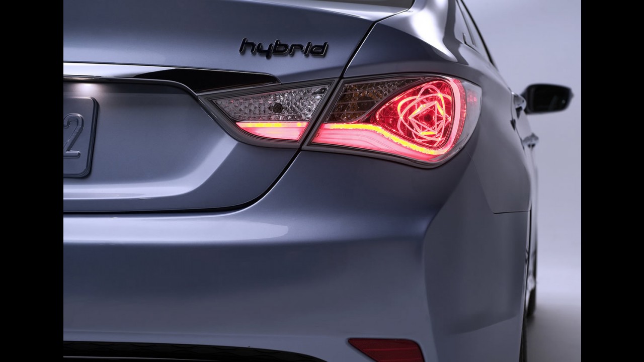 Salão de Nova York: Novo Hyundai Sonata Hybrid 2011 tem KERS e faz até 16,5 km/litro