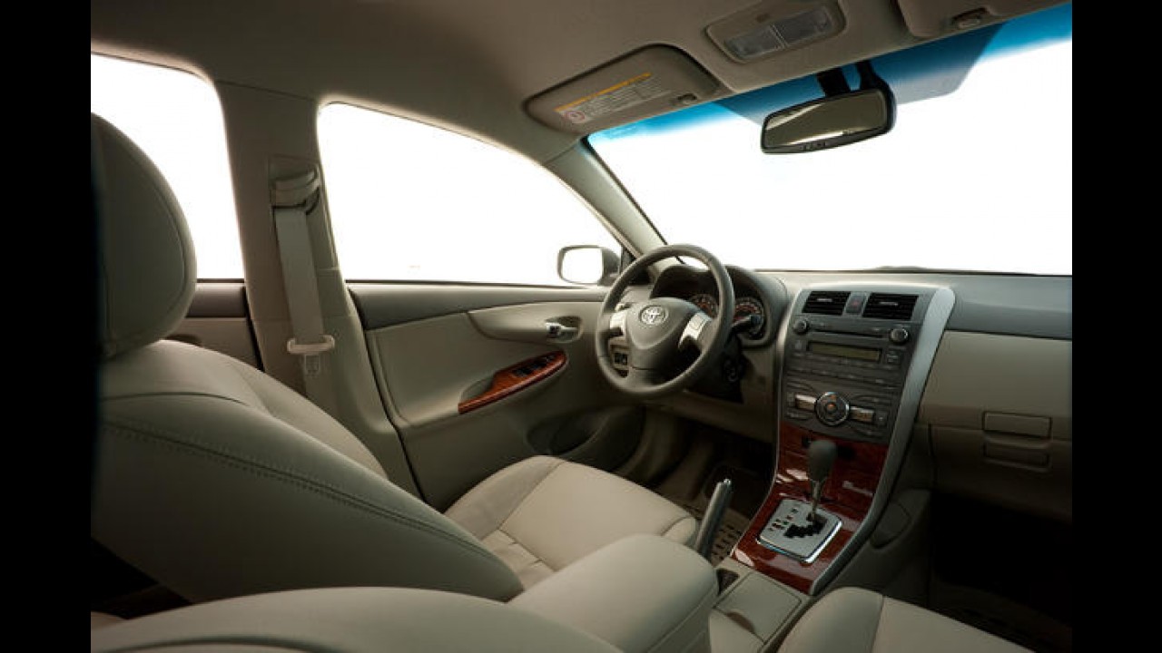 Toyota lança oficialmente o Corolla 2.0 Flex 2011 com preço inicial de R$ 75.830 - Confira fotos