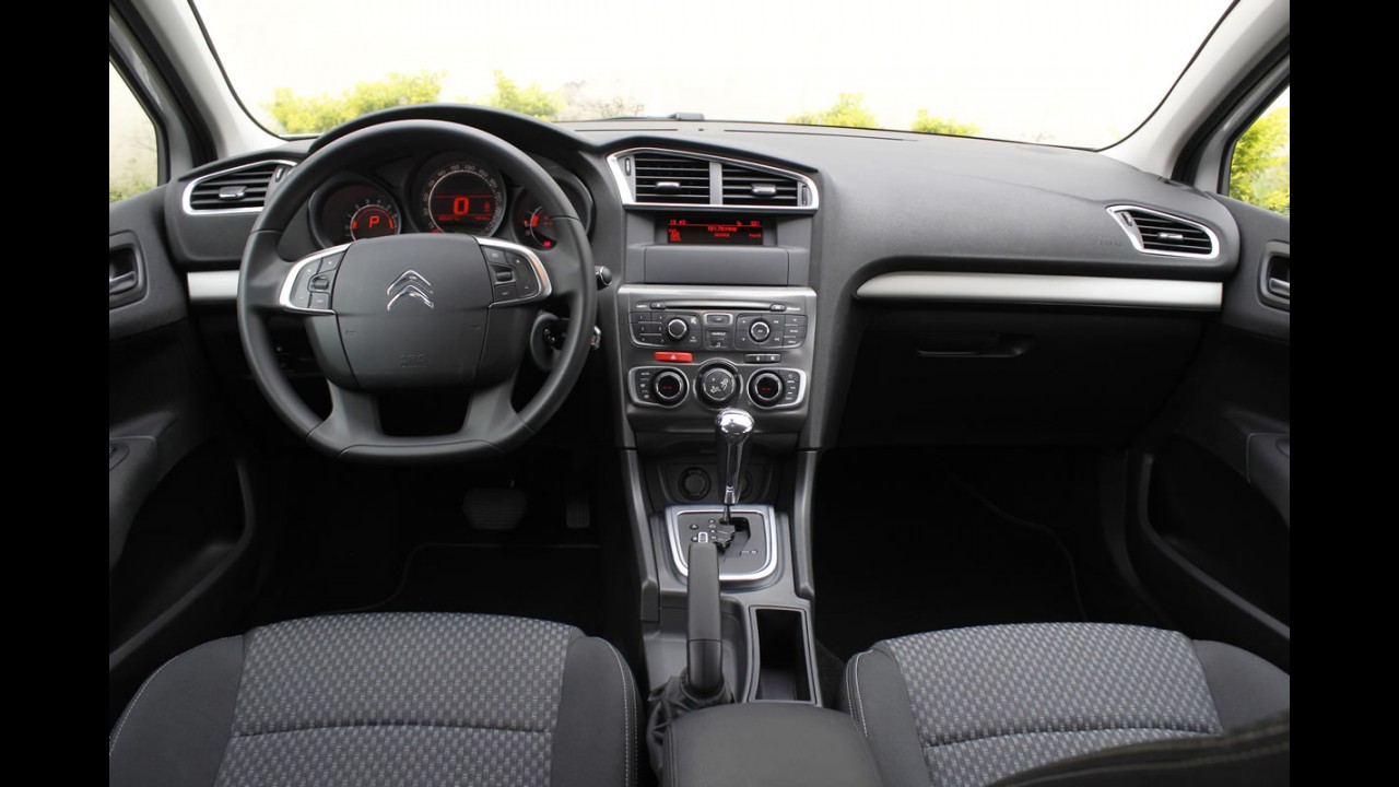 Teste CARPLACE: Sentra SV e C4 Lounge Tendance são boas opções para sair do óbvio