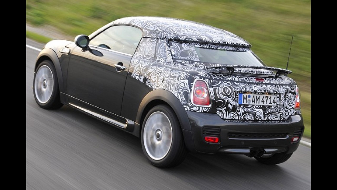 MINI revela detalhes do inédito Coupé, mas não tira camuflagem