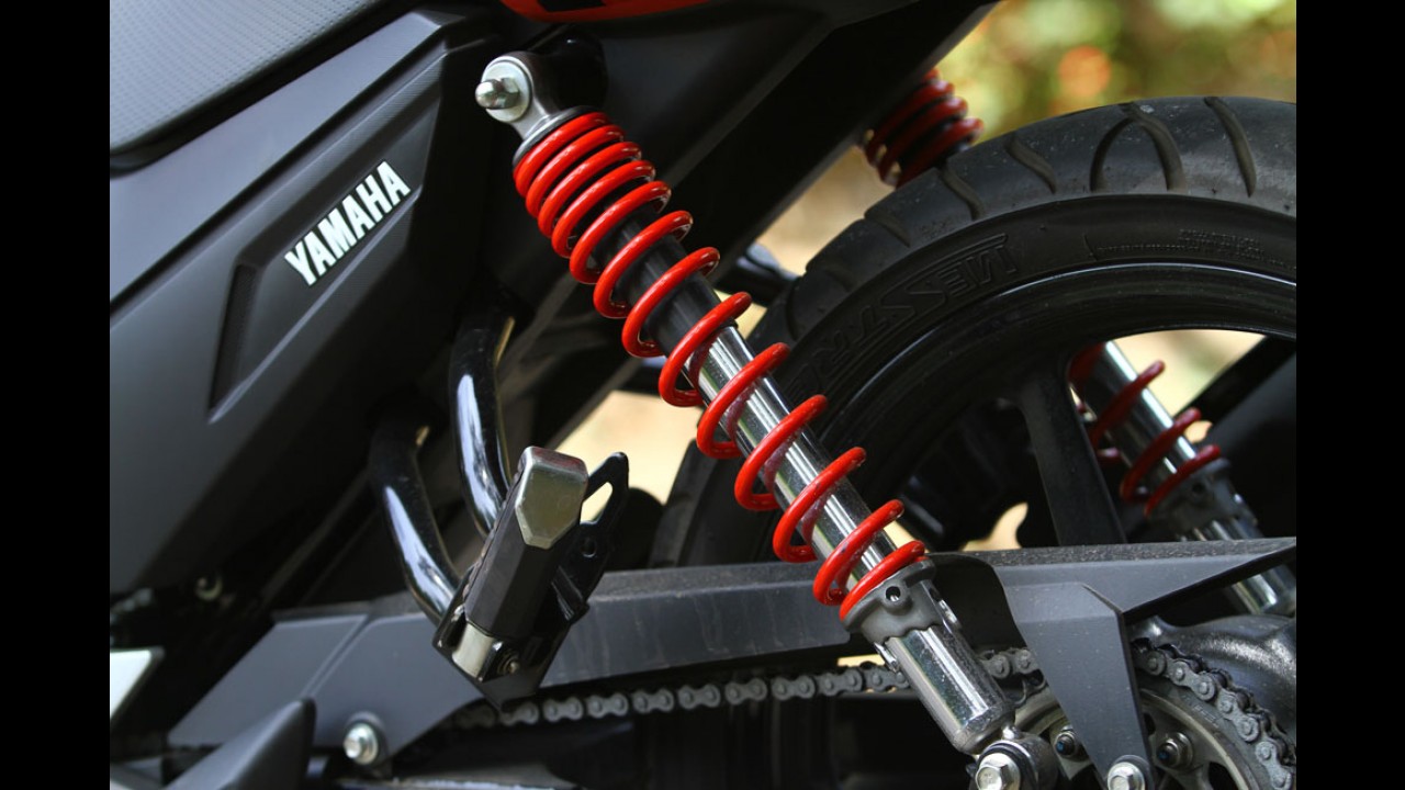 Garagem MOTO #4: Yamaha Fazer 150 e Honda CG 150 fazem duelo de pesos leves