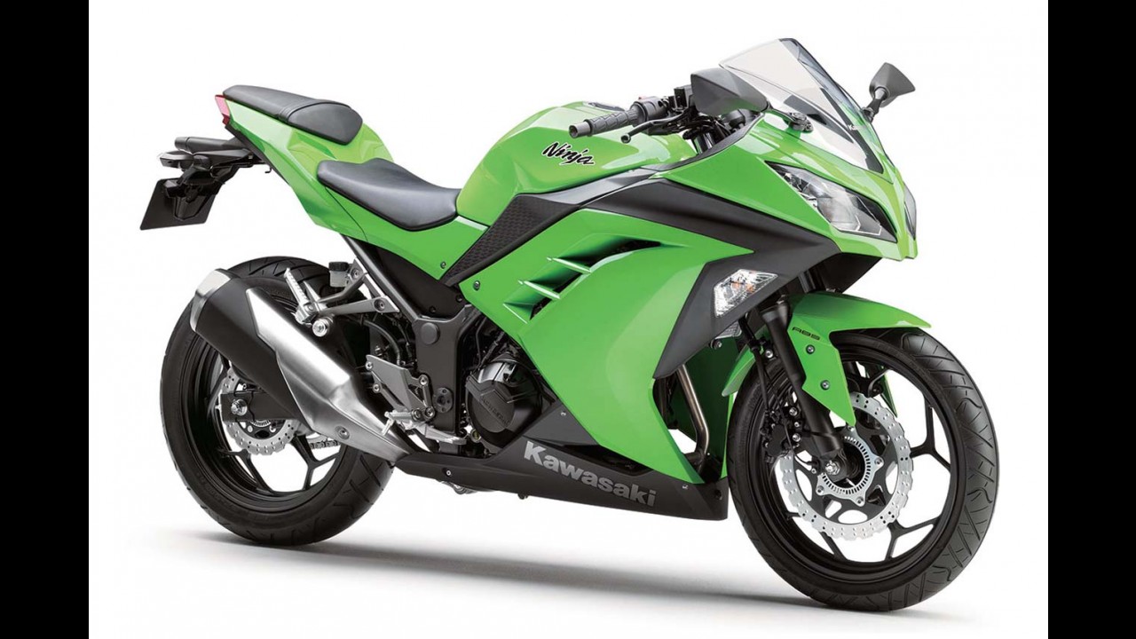Kawasaki Ninja 300 chega às lojas na segunda semana de dezembro - preços partem de R$ 17.990