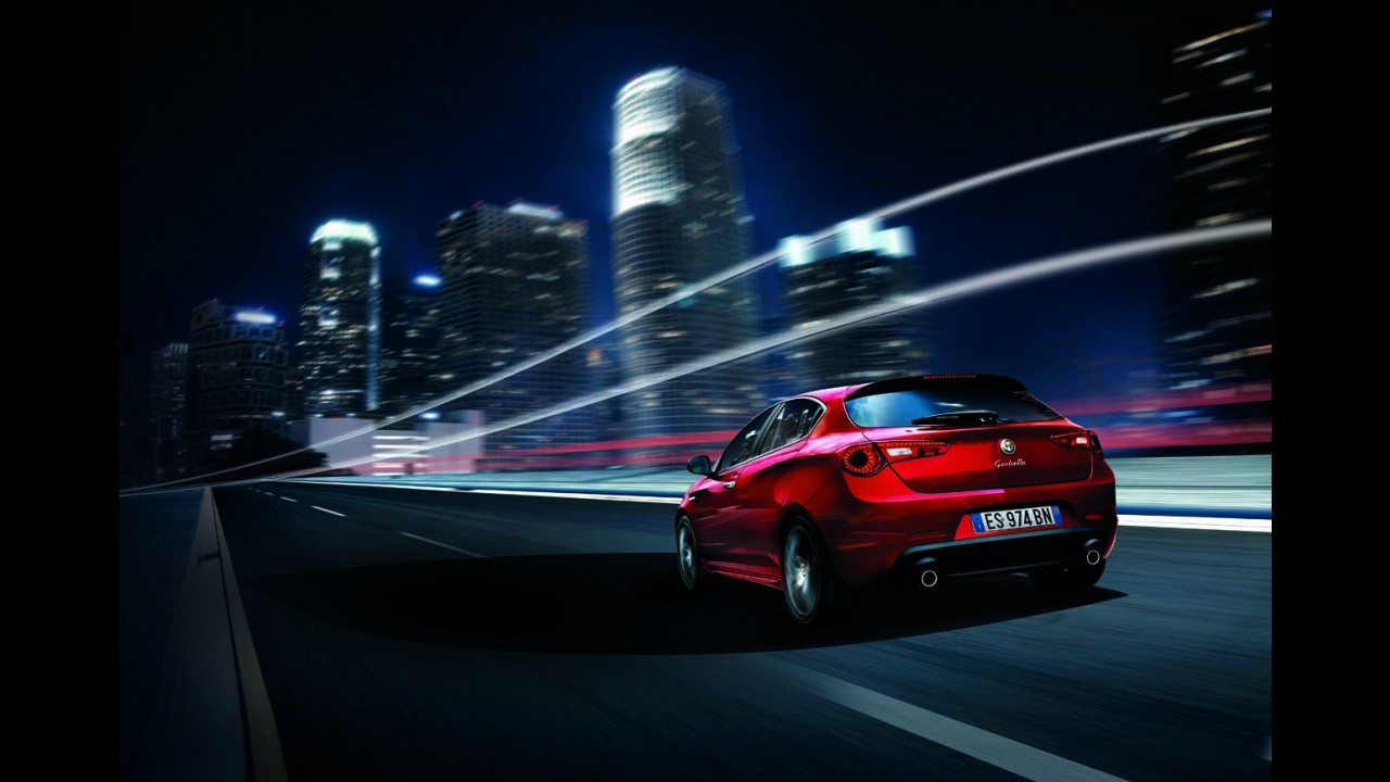 Alfa Romeo mostra Giulietta renovado antes da estreia em Frankfurt