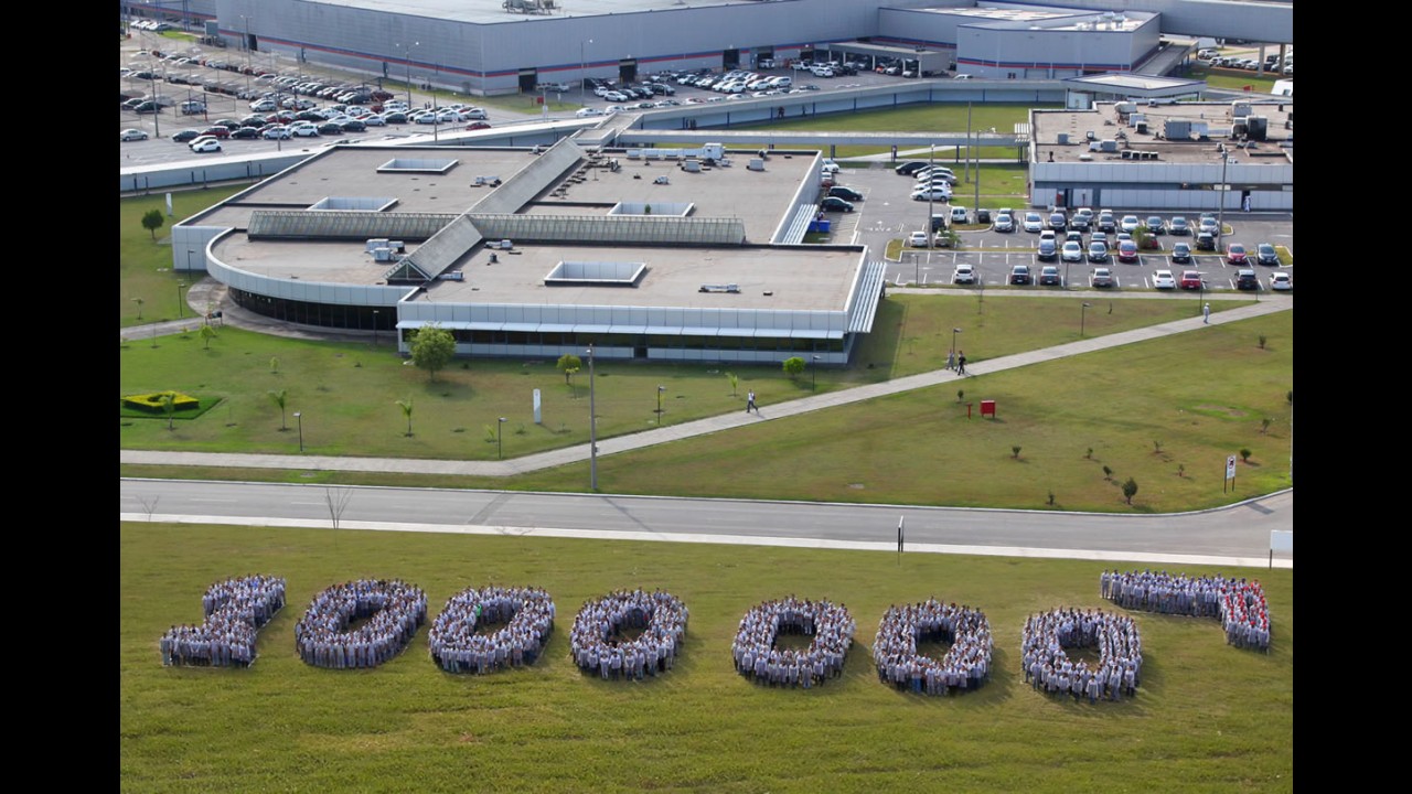 PSA Peugeot Citroën celebra 1 milhão de veículos produzidos no Brasil