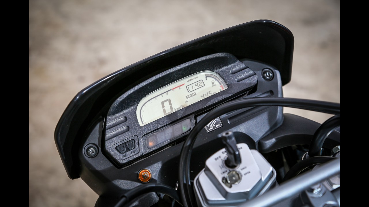Avaliação: Honda XRE 300, agora flex, encara Yamaha Ténéré 250