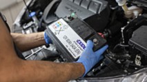Come ricaricare la batteria dell'automobile
