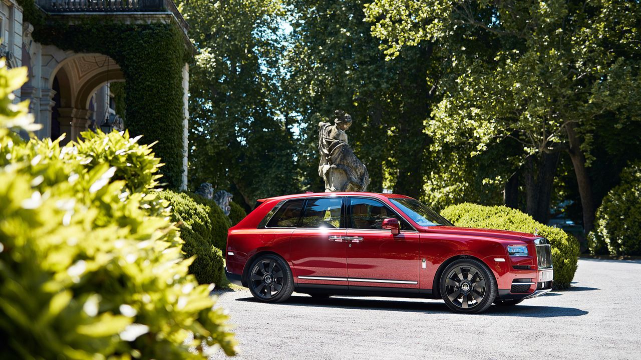 Rolls-Royce Cullinan a Villa d'Este-nél