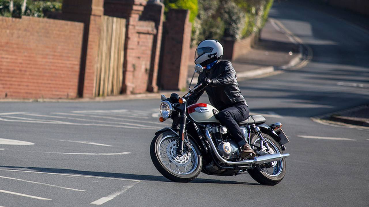 Better Than Ever: Triumph Bonneville T100