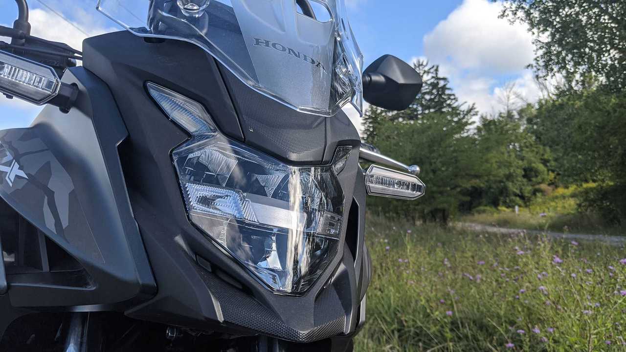 2020 Honda CB500X, Headlight