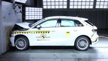 Euro NCAP crash & safety tests of Audi A3 (2020)