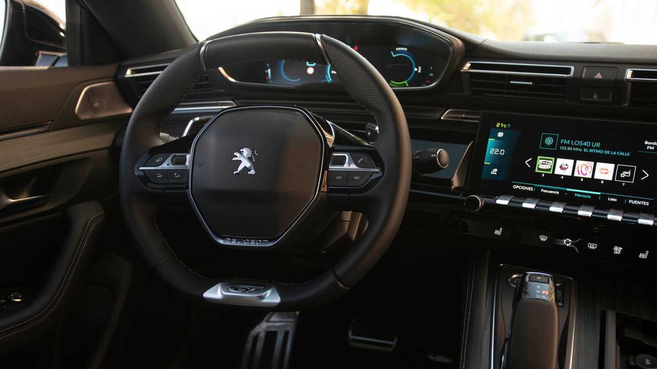 Peugeot 508 HYbrid 225 2020 primera prueba