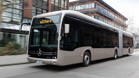 mercedes pervym sozdal transport na tverdotelnykh akkumulyatorakh