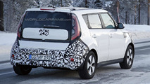 2014 Kia Soul EV spy photo