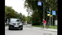 Zebrastreifen: Muss man auch für Radfahrer anhalten?