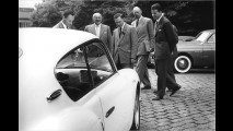 Renault-Chef Dreyfus bei der Vorführung des A106