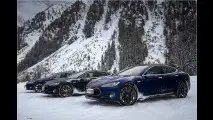 Angedriftet: Model S im Schnee