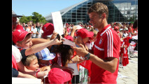 Neue Autos für FC Bayern