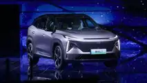 Geely Galaxy L7 production plug-in hybrid SUV