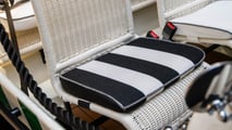 Spiaggina Stripes by Garage Italia e Mariaflora