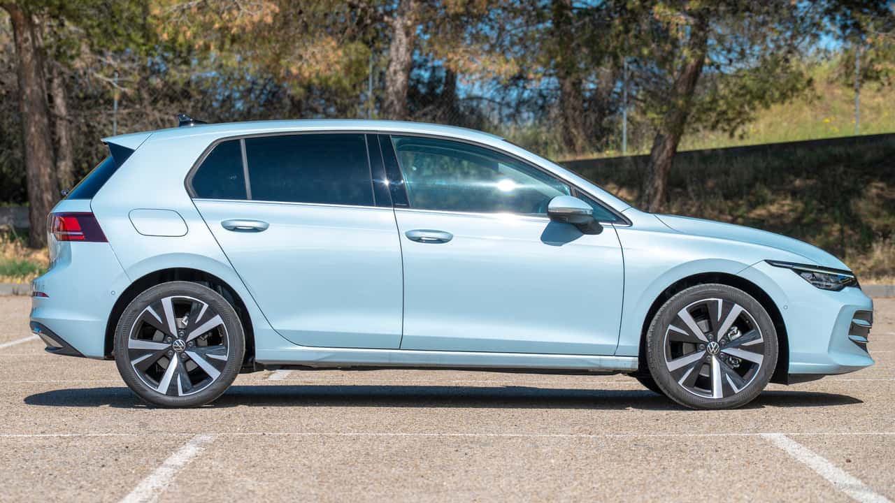 116 CV, etiqueta Eco y 900 km de autonomía, por 27.200 €: así es el Volkswagen Golf barato