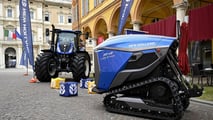 New Holland porta al Motor Valley Fest 2026 il robot autonomo R4 e il trattore T7.340 HD da 340 CV: automazione, IA e connettività al centro della scena