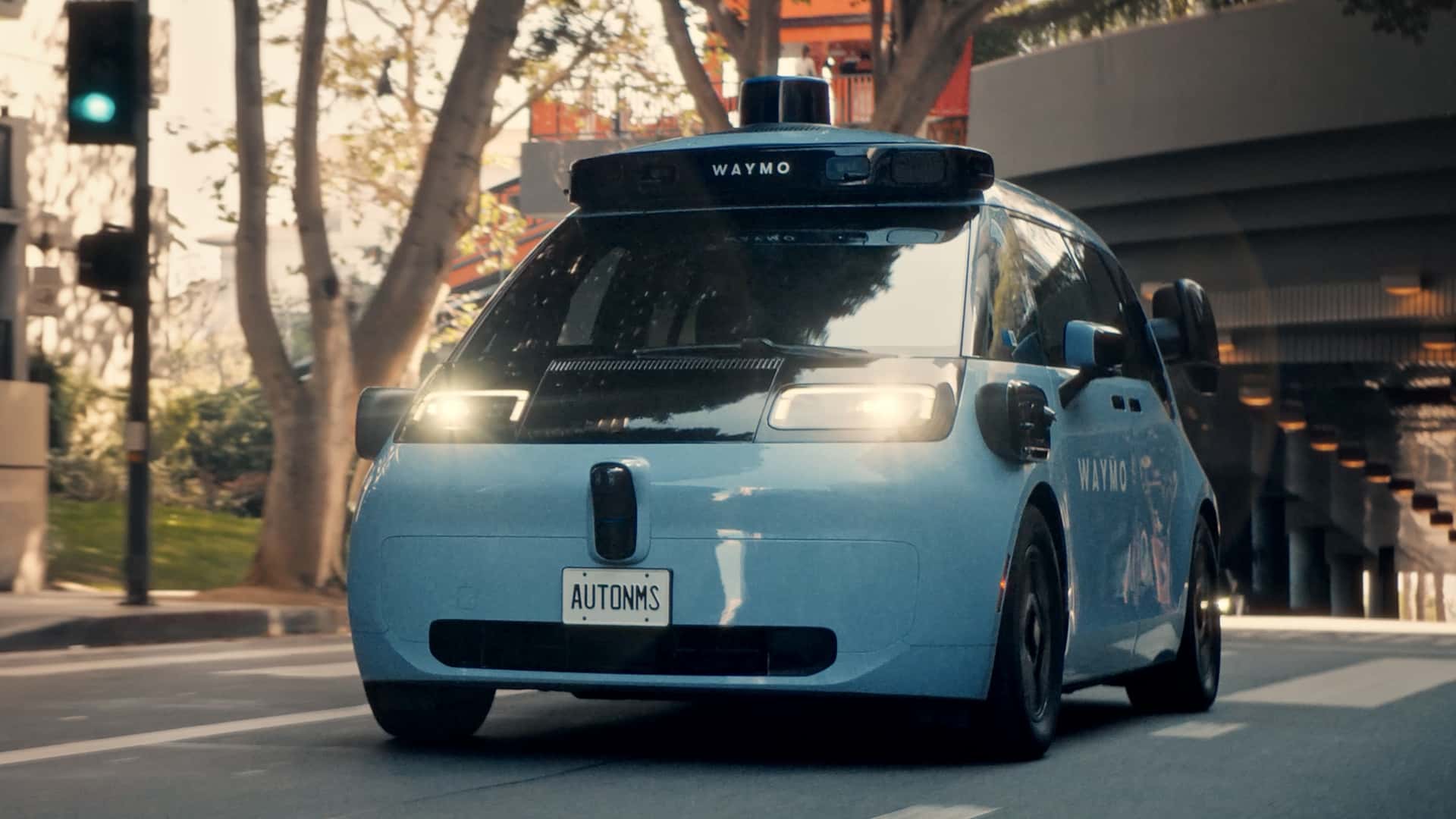 Waymo lanza sus robotaxis Zeekr Ojai para pasajeros de pago en tres ciudades de EE. UU.