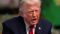 Trump litiga in TV: i trattori John Deere in sfondo