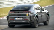 Porsche Cayenne Coupé EV (2027) Prototyp auf der Nordschleife