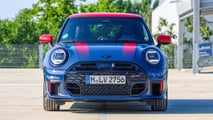 MINI JCW John Cooper Works benzina (2025), la prova su strada