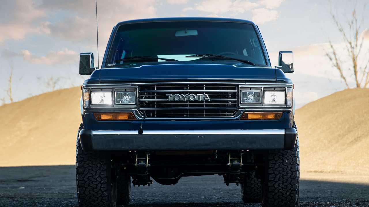 TLC Automotive Toyota Land Cruiser FJ62 Restomod