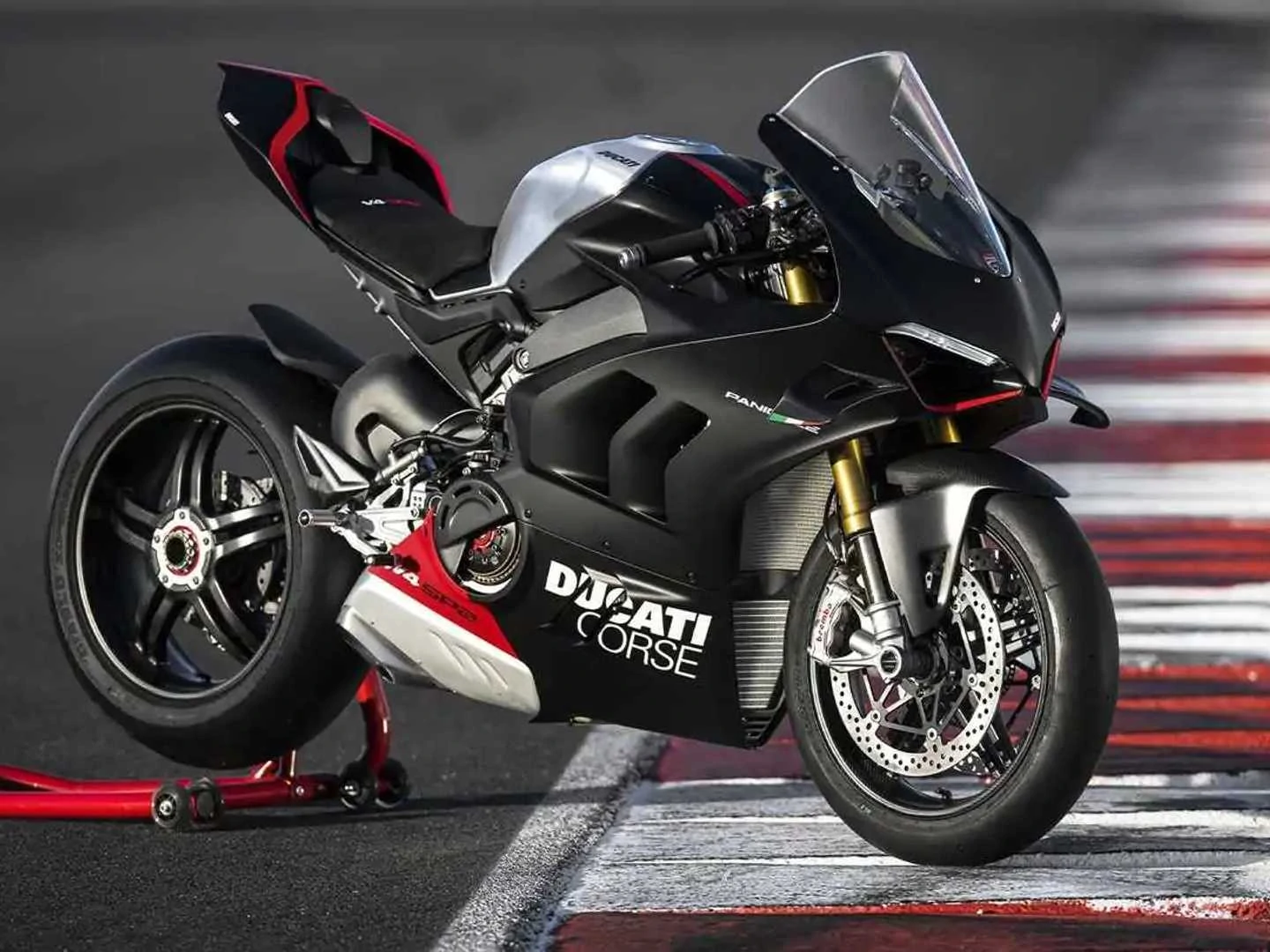 2022-ducati-panigale-sp2---