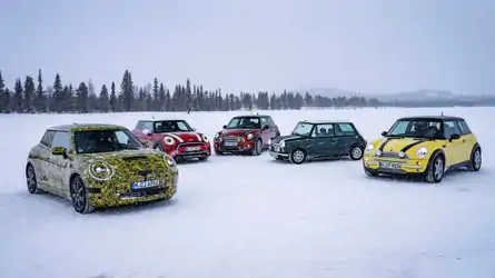 Электрический хэтч Mini в Лапландии