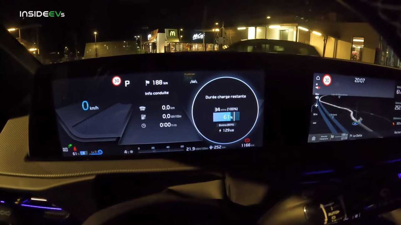 Kia EV6 RWD 77 kWh im Verbrauchstest: 61 Prozent Ladestand, 129 kW Ladeleistung, noch 8 Minuten bis 80% SOC erreicht sind