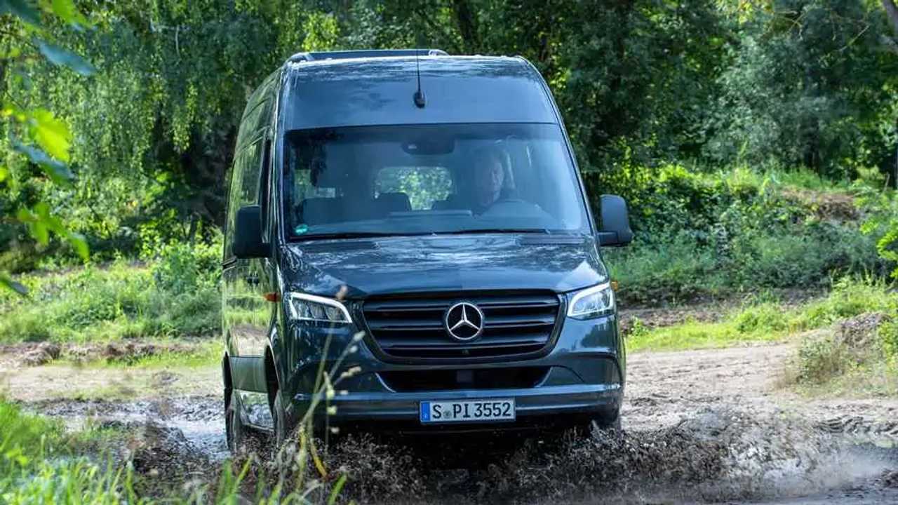 2023 Mercedes-Benz Sprinter Debuts With New Diesel Engine, AWD system
