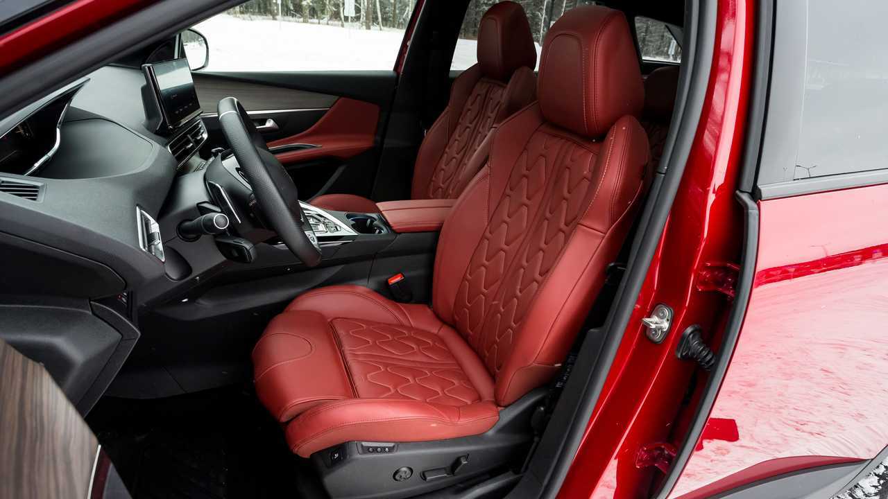 Peugeot 3008, сиденье водителя