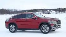 Foto - Mercedes GLE Coupé Restyling, le foto spia sulla neve