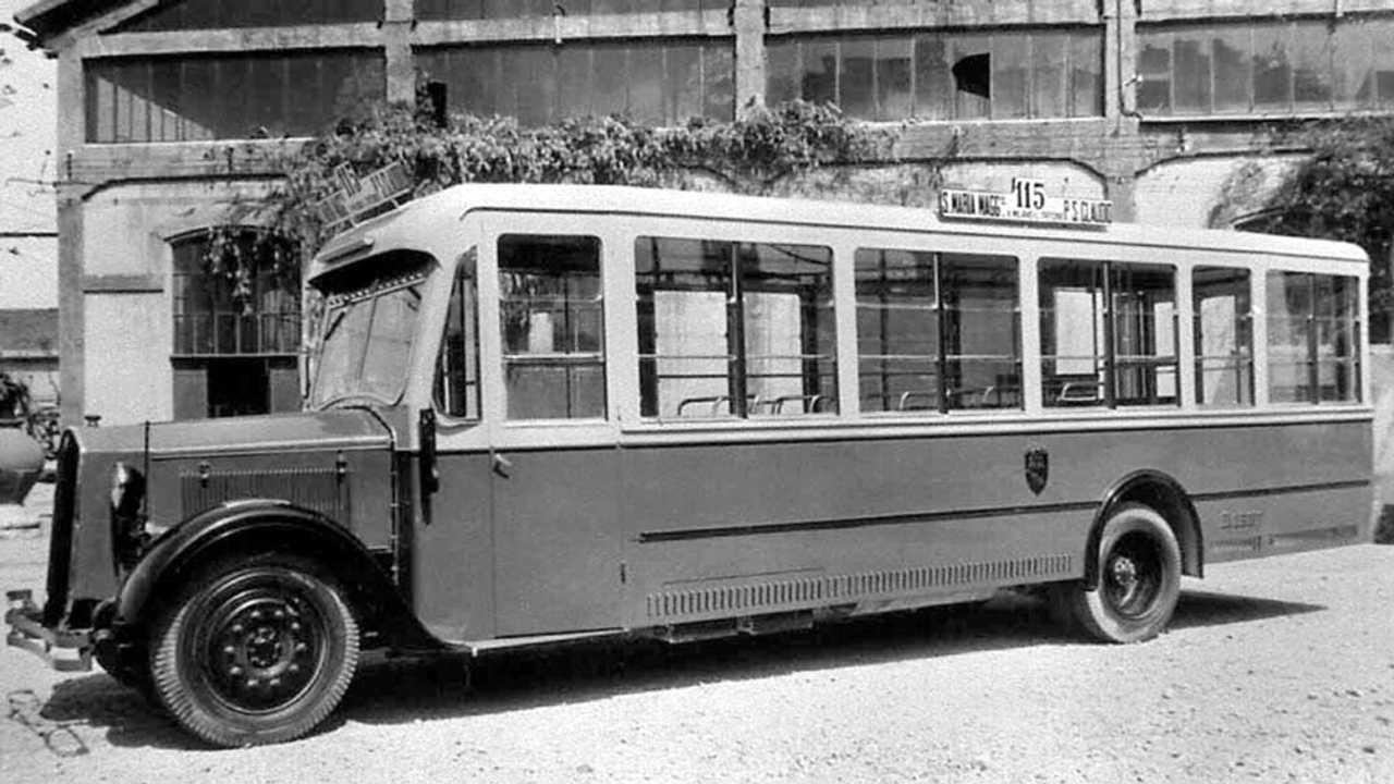 Em 1935 os motores a diesel já haviam entrado em cena