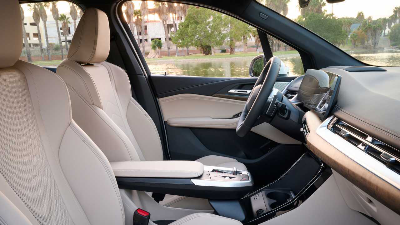 BMW 220i Active Tourer (2022) im Test