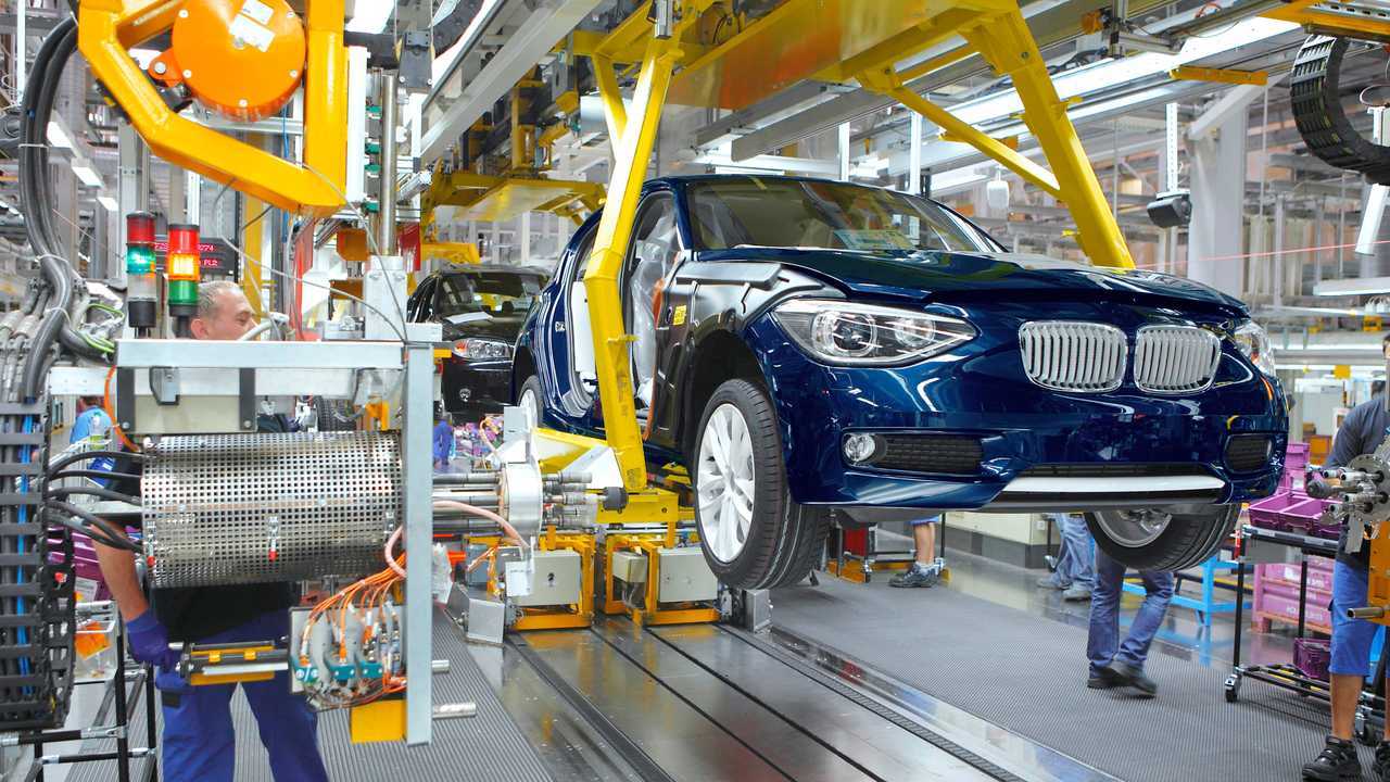 BMW, la fabbrica di Regensburg
